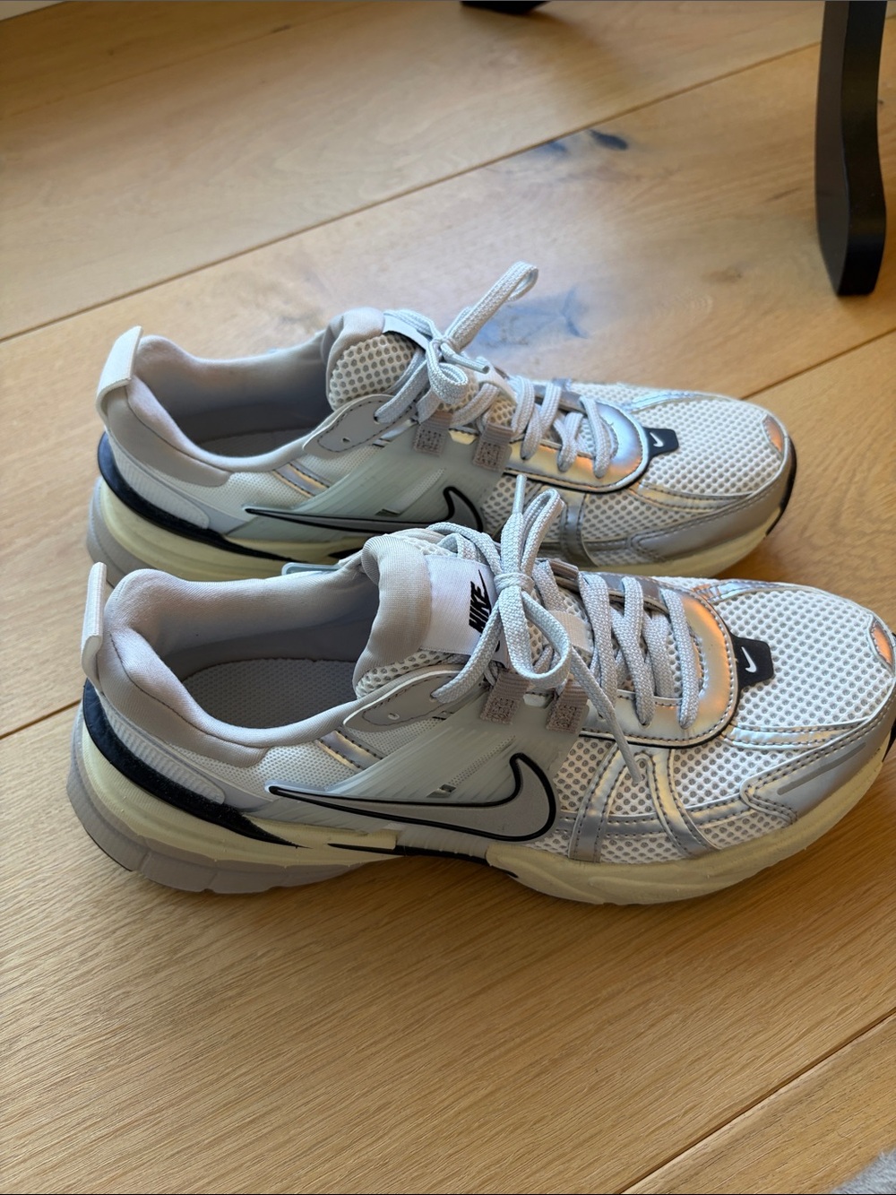 Nike shoes Woman’s sz 8